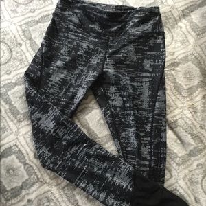 NWOT Kyodan patterned athletic leggings
